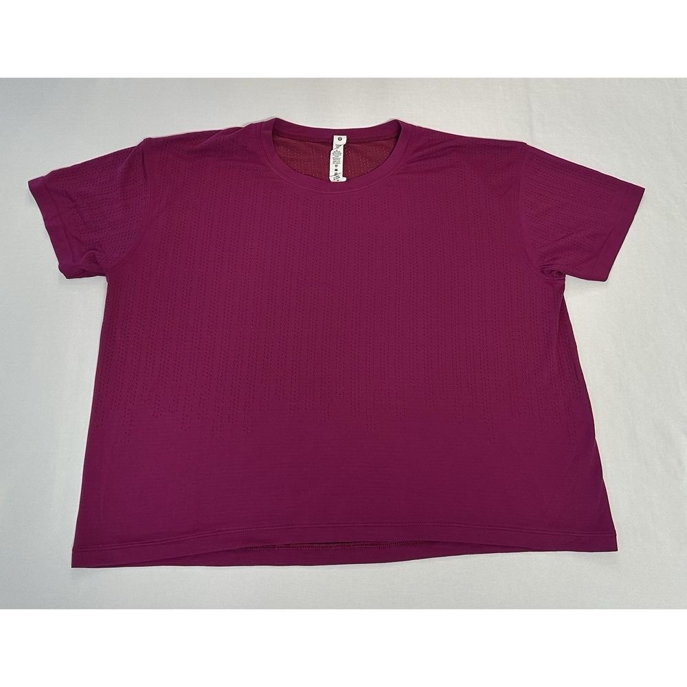 Lululemon Women's Train to Be Crop Short Sleeve Top Fushia  Athletic size 10